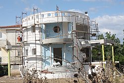 Μεζονέτα Λουτράκι