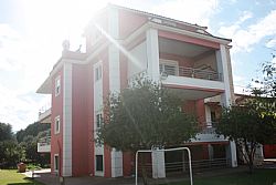 Διώροφη οικία με υπόγειο Αχαΐα 